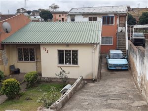 3 Bed House in Caneside