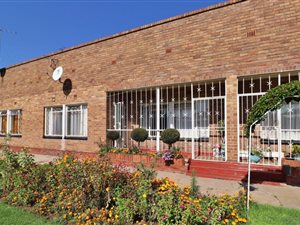 2 Bed Apartment in Benoni Central