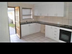 3 Bed Garden Cottage in Isandovale