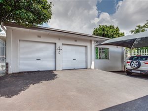 3 Bed House in Monument