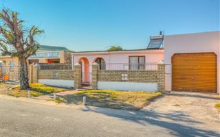 2 Bedroom House in Kwazakhele