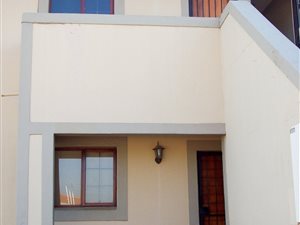 2 Bed Apartment in Carlswald Estate