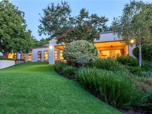 4 Bed House in Glenadrienne