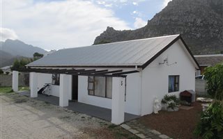 2 Bedroom House in Kleinmond