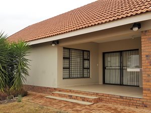 3 Bed House in Carolina