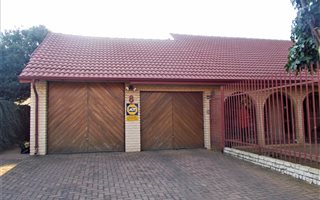 4 Bedroom House in Petersfield