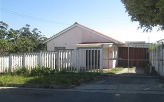 4 Bedroom House in Stoney Drift