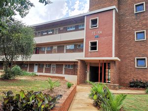 1.5 Bed Apartment in Proclamation Hill