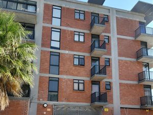 2 Bed Apartment in Humewood