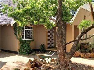 3 Bed House in Baillie Park