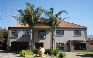 3 Bedroom House in Westlake Estate