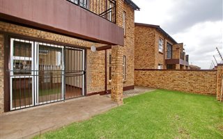 2 Bedroom Townhouse in Honey Park