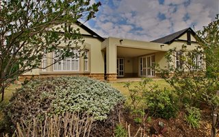2 Bedroom House in Waterfall Hills Mature Lifestyle Estate