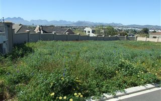 613 m² Land available in Vredekloof Heights