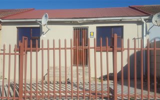 3 Bedroom House in Kensington