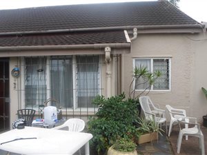 5 Bed House in Doonside