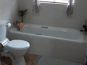 2 Bed Townhouse in Magalieskruin