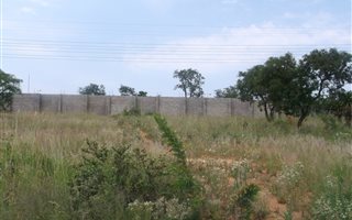 1250 m² Land available in Alldays