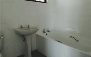 4 Bedroom House in Cowies Hill Park