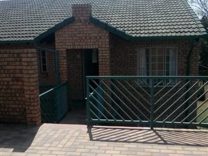 2 Bed Apartment in Faerie Glen