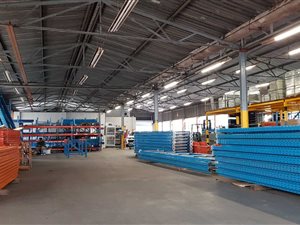 1200 m² Industrial space in New Germany