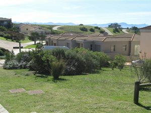 359 m² Land available in Whale Rock