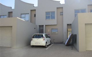 2 Bedroom Duplex in Hatfield