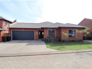 3 Bed House in Pomona