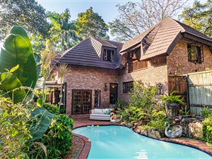 4 Bed House in Cowies Hill
