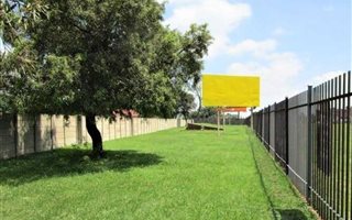 1.1 ha Smallholding in Eveleigh