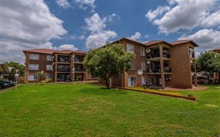 3 Bedroom Apartment in Glen Lauriston
