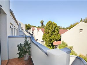 2 Bed Apartment in Woodmead
