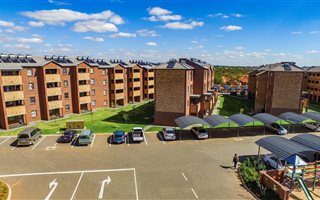 2 Bedroom Apartment in Doornpoort and surrounds