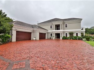 5 Bed House in Cornwall Hill