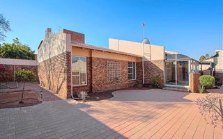 3 Bedroom Townhouse in Birchleigh