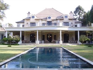 5 Bed House in Sandhurst