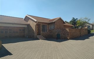 3 Bedroom House in Thatchfield