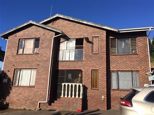 10 Bed Duplex in Springfield
