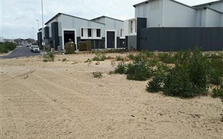 240 m² Commercial space in Parklands