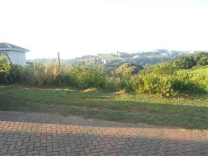 890 m² Land available in Salt Rock