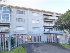 2 Bed Apartment in Oakdale