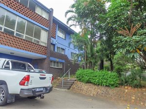 2.5 Bedroom Apartment in Bluff