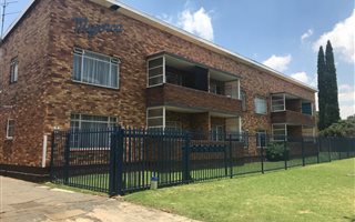 1 Bedroom Apartment in Selection Park