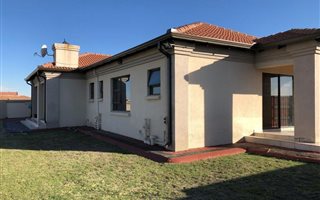 3 Bedroom House in Kinross
