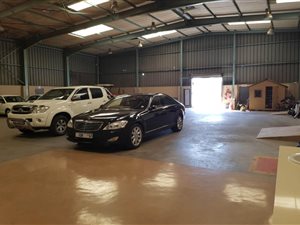1100 m² Industrial space in Founders Hill