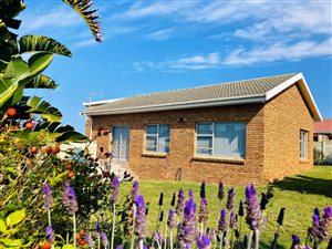 2 Bed House in Yzerfontein