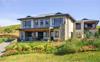 6 Bedroom House in Simbithi Estate