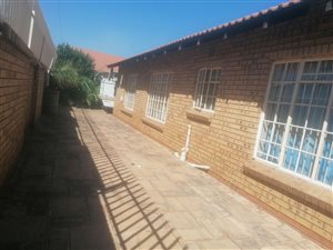 4 Bed House in Reyno Ridge