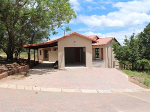 3 Bed House in Wild Fig Estate