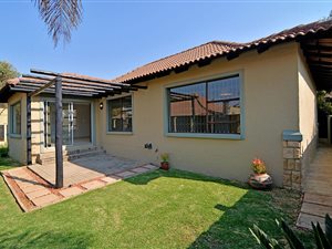 3 Bed House in Fourways Gardens